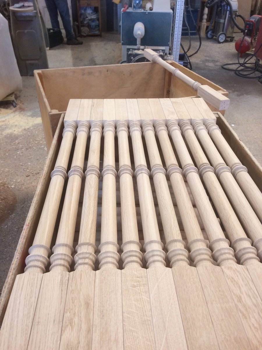 simon_hara's tweet photo. Euro oak spindles turned to customers specification #woodturning #craftsman #bespoke #restoration #renovation https://t.co/0Q0xxlEliI https://t.co/50NsW3S2MY