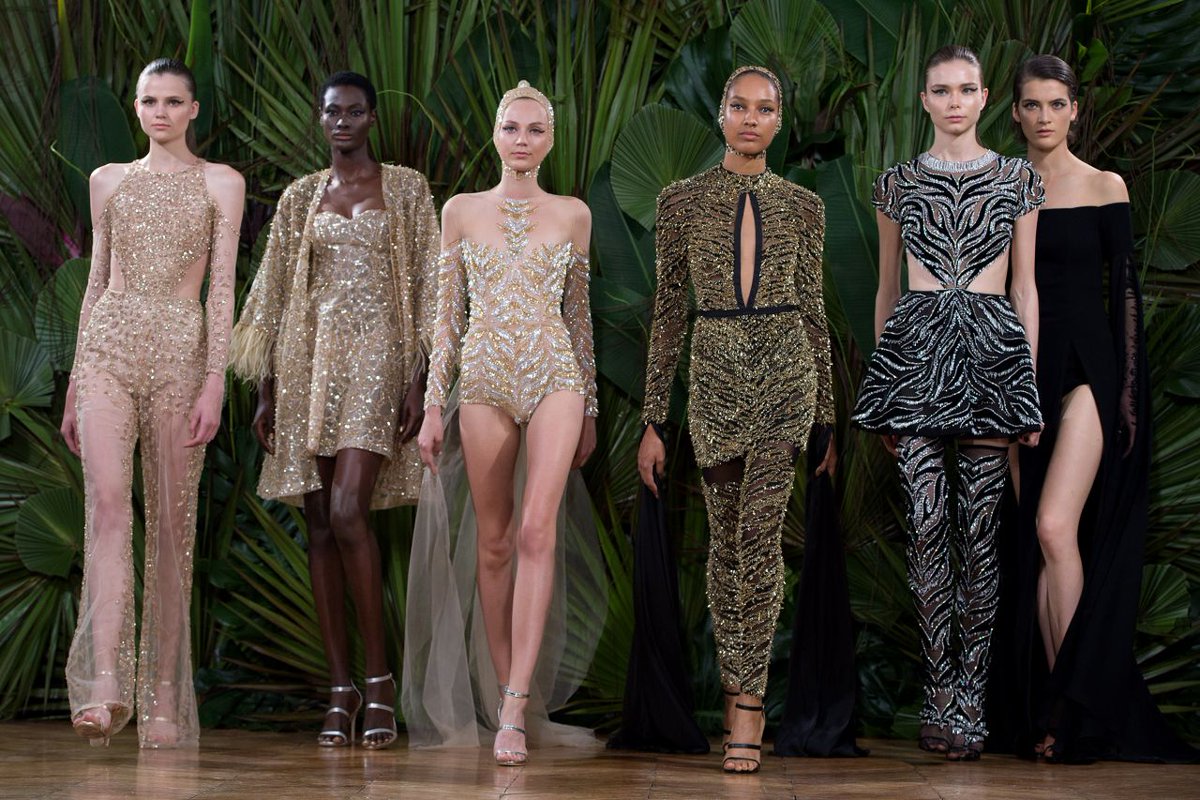 Yarduna_English's tweet photo. The third day of #pariscoutureweek brought even more diversity
More https://t.co/VXkXzeXq63
#fashionpost #fashion #ss18 #pfw https://t.co/46uxZzqrlV