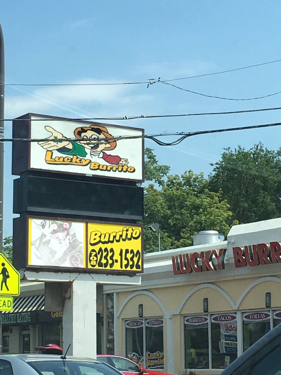 kyleflatfoot's tweet photo. Ever thought someone was dumb enough to make an irish themed American Mexican place? Well here ya go...... https://t.co/3JbTB5lQh9