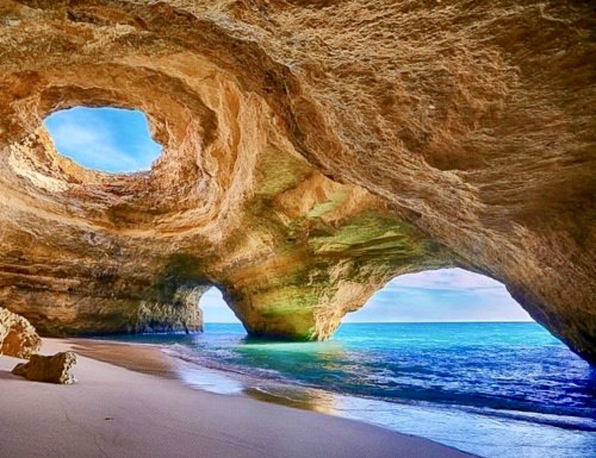 WoooTrip's tweet photo. #InLoveWith: Beach Cathedral, #Algarve #Portugal #travel #traveling #traveler #travelbloggers #traveladdict #TravelTheWorld #travelpics https://t.co/fScZKgxOyR