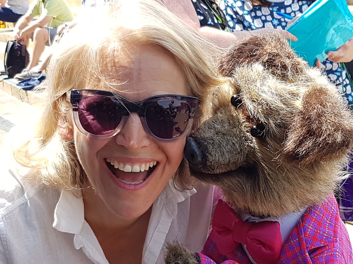 LisaStonehouse1's tweet photo. Still got it.... 😅at Wimbledon with @CBBC_Hacker https://t.co/hHC9hA3X9o