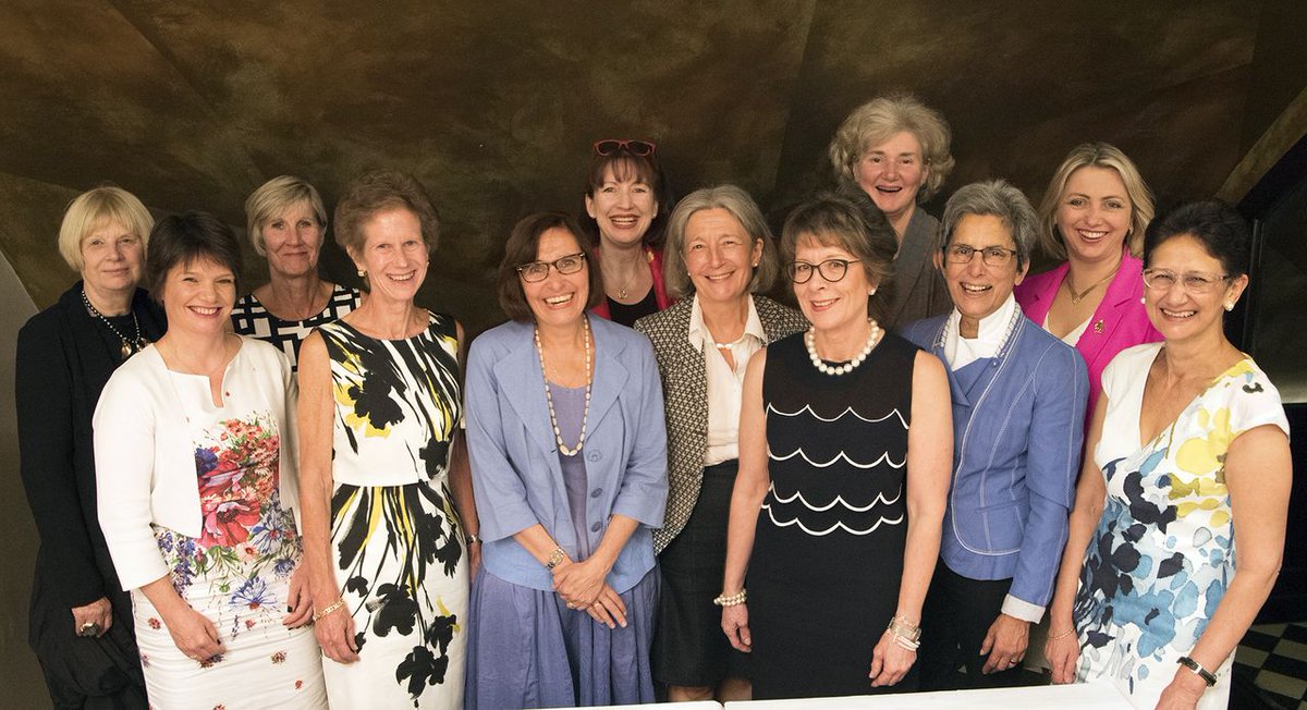RCObsGyn's tweet photo. Did you know that 8 medical royal colleges are led by women? Presidents including @lregan7 came together this week https://t.co/ttSsDY3N9g https://t.co/WOH85bHjHf