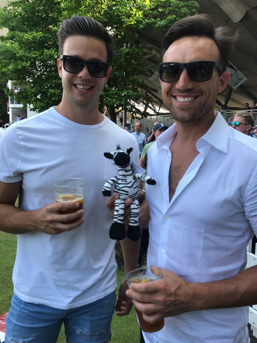 schalkblom's tweet photo. #investectest @Investec_Sport great day at Lords https://t.co/32XjeinvmG
