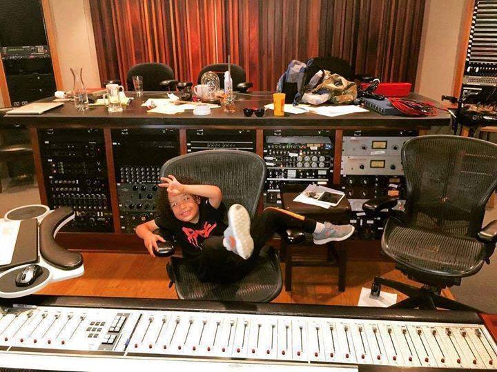 KingdomKome's tweet photo. My boss & chairman of the boards #EnochSol approving the final mixes for #allbeastsshowtheirteeth and throwing up … https://t.co/h94JBwt6II https://t.co/GXzVmVXsRB