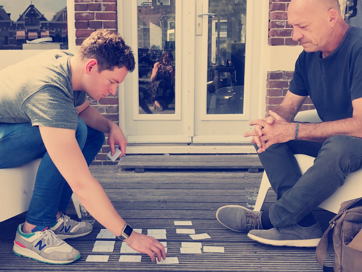 Playing cards with Alexander, founder <a href="/appademicnl/">Appademic</a>. A hot app and dev company... secret development in the world of Satori Box.