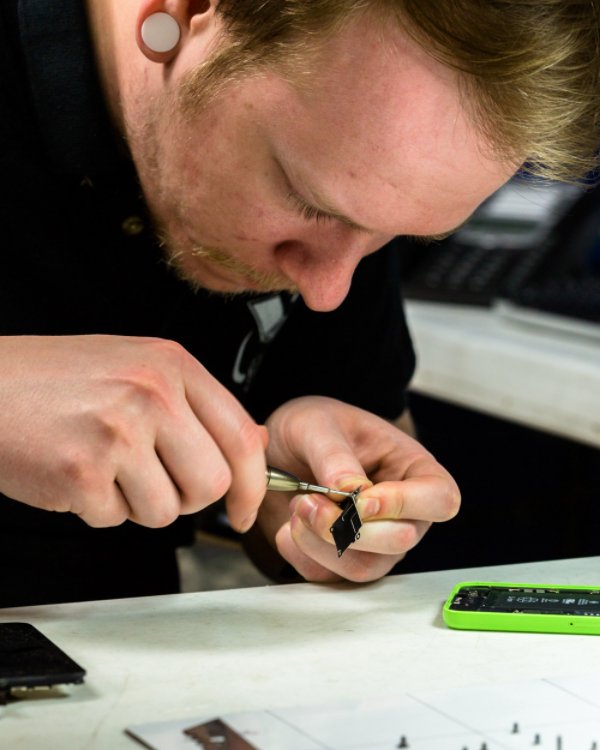 A2Computers's tweet image. When you drop your phone in the water, we'll be here.