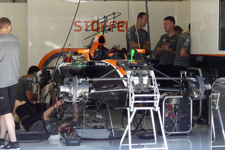 davve2010's tweet image. pics of the day @redbullring_ #AustrianGP #RacePreparation