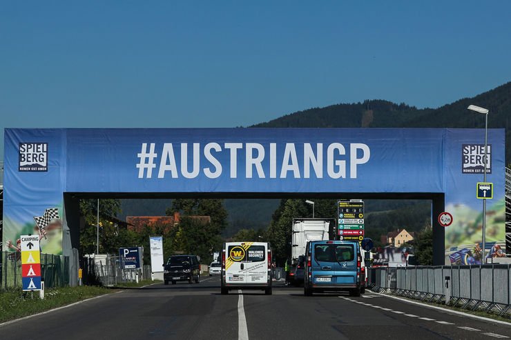 davve2010's tweet image. pics of the day @redbullring_ #AustrianGP #RacePreparation