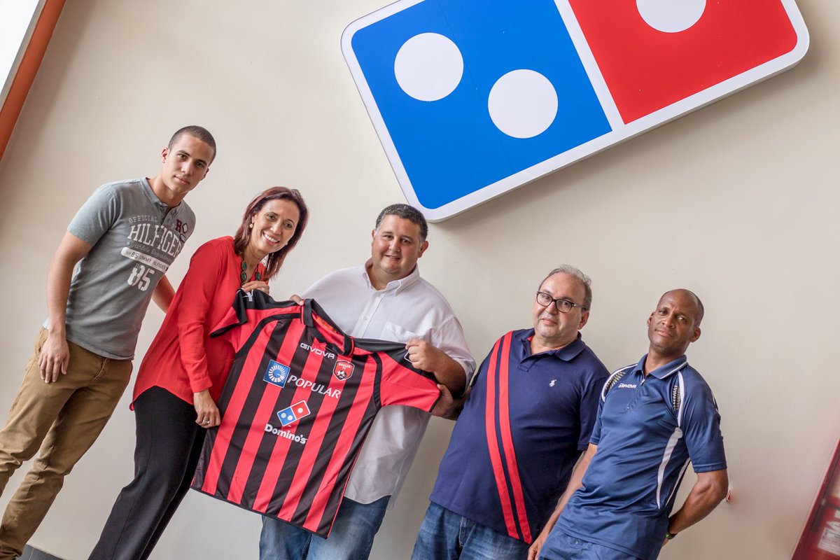 Dominos Pizza RD tweet media