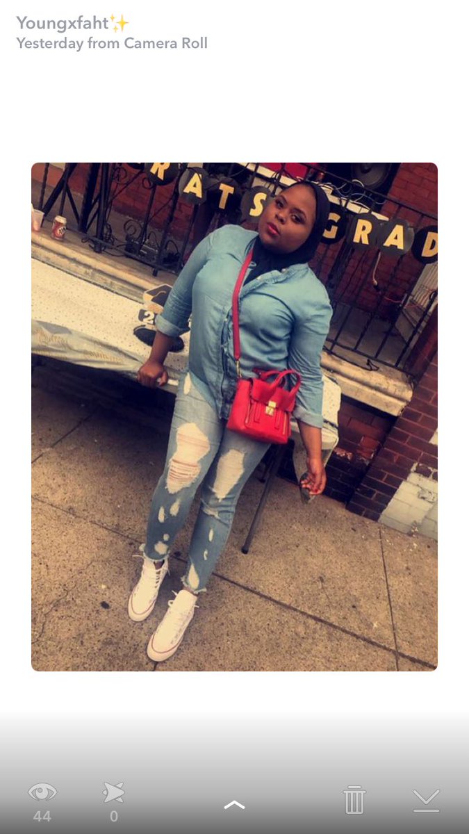 Fatimahhhh__'s tweet photo. I'm back y'all 😂😬😬🤗 https://t.co/6wI0o0MUcD