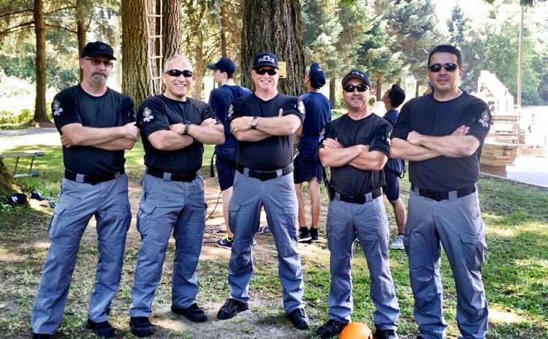 The best SLO Team out there <a href="/deltapolice/">Delta Police Department</a> @CstHilliard <a href="/CstAtkinson/">Cst Mike Atkinson</a> ropes and ladders Day Trinity Western #coolhandluke
