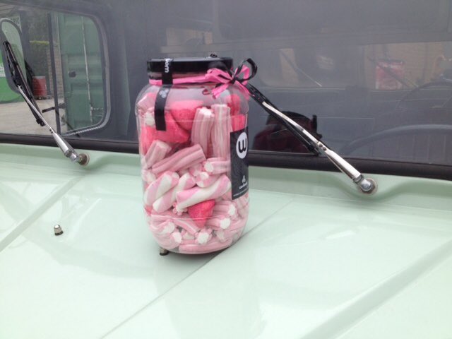 CoffeeVintageCo's tweet photo. @CRUKEventsNW @CR_UK @LythamCoffeeCo @CoffeekartInfo pink treats for customers taking part #HeatonPark #PrettyMuddy #PinkArmy #BeatCancer https://t.co/2b8BVjm0NV
