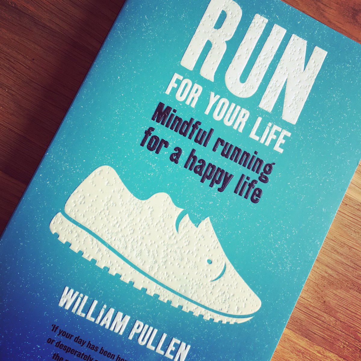 LyndseyDYoung's tweet photo. Looking fwd to reviewing this 'Run for your Life' - mindful running for a happy life @pullentherapy #dynamicrunningtherapy #naturetherapy https://t.co/bFXe7apFpT