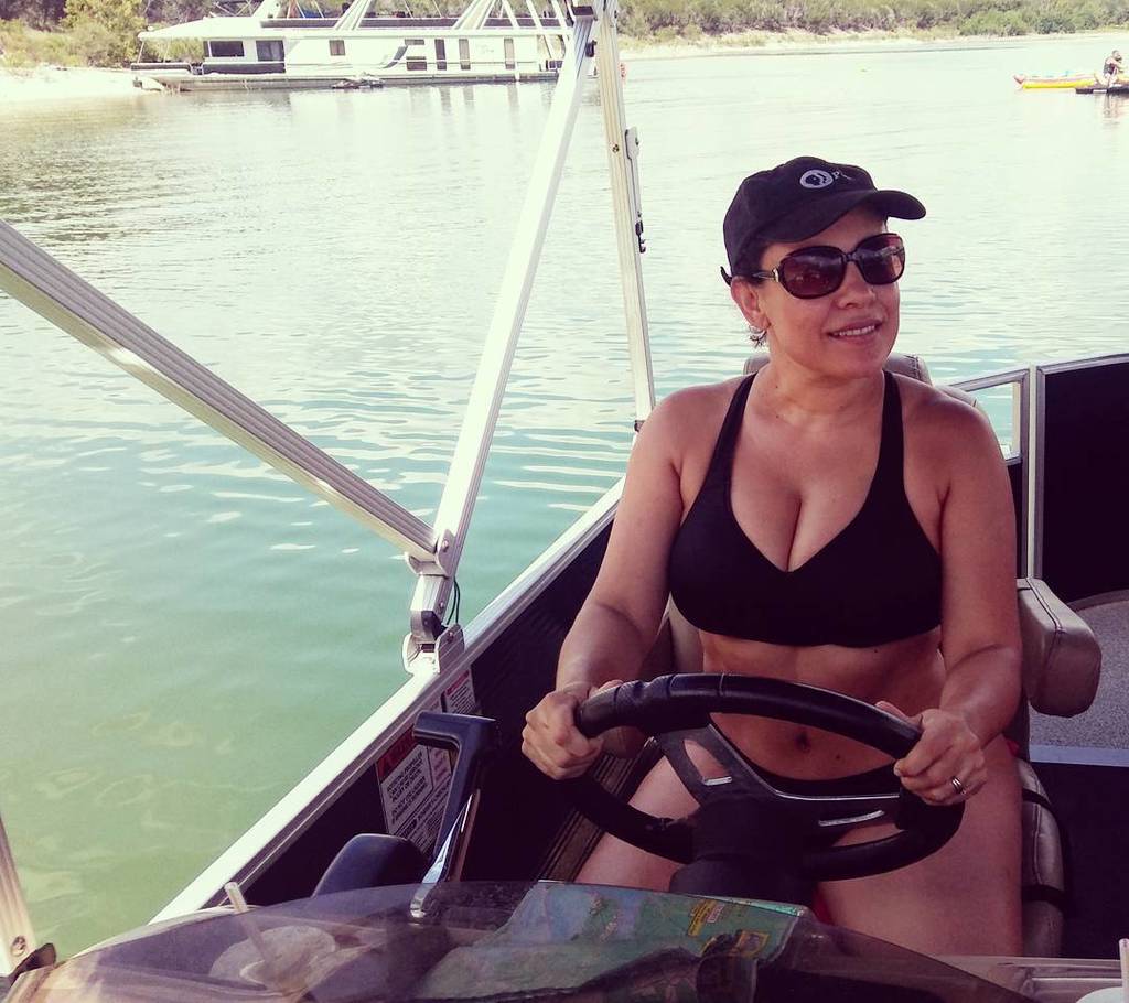 dianaranjomusic's tweet photo. Amo ésta ciudad. #travislake #justforfun #austin https://t.co/MvliqEYjVh