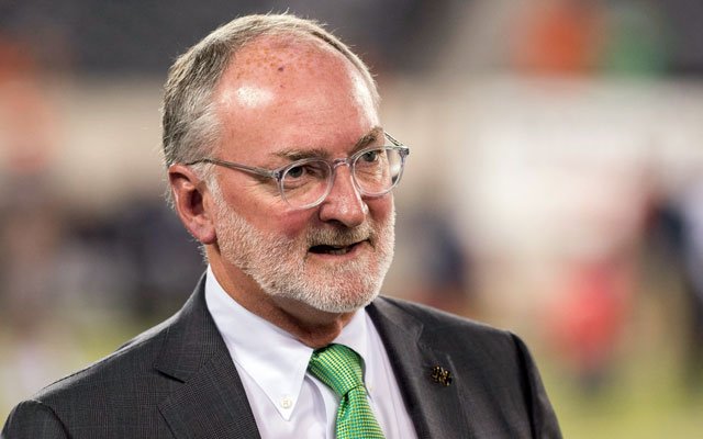 NDJacksonville's tweet photo. Tonight:  UND Celebration with AD Jack Swarbrick '76
Welcome to #Jacksonville, Jack! https://t.co/lfAW675Dji