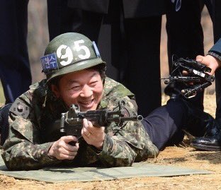 ☆☆☆☆현상수배☆☆☆☆
사람을 찾습니다.
기레기들이 안철수를 어디 가둬
놓은거 같습니다. 국민 여러분들께서
찾아 주셔야 할것 같습니다.
사람 구실 하며 살수 있도록 도와주세요