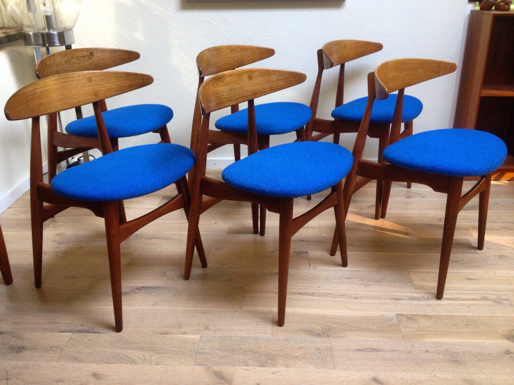 FabFindVictoria's tweet photo. #Wegner in #yyj #teak #danish #mcm #retro https://t.co/Z1PkvcvIXT
