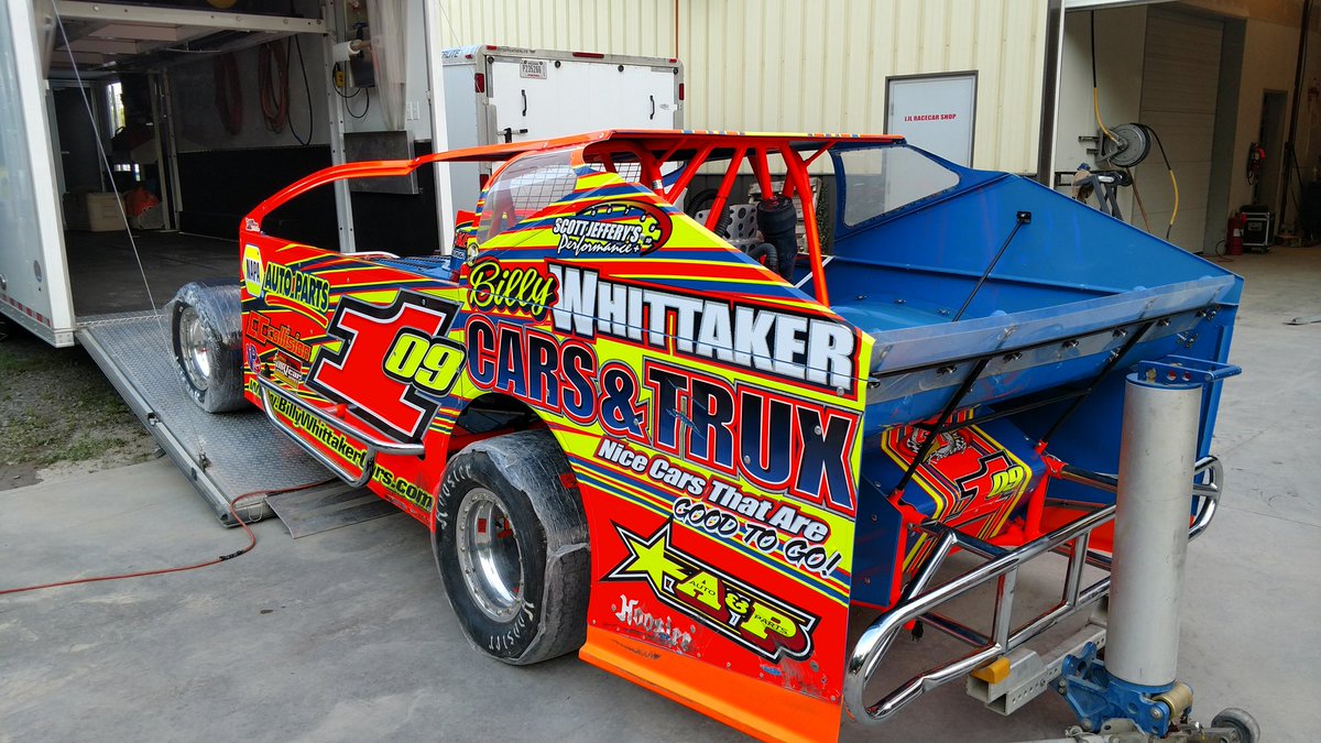 billywcars's tweet photo. Airborne bound #superdirtseries https://t.co/3wmUpHGwCn