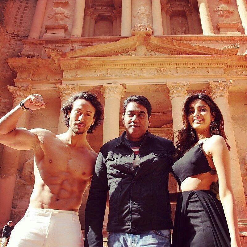 TigershroffLR's tweet photo. @sabbir24x7 Thank you for the love ... racing to 6 million @iTIGERSHROFF @AgerwalNidhhi #MunnaMichael #lovesong #pyaarho @ErosNow https://t.co/a8r4lG0MSc