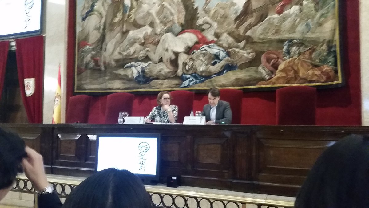 AstridPau's tweet photo. @RGrynspan y @JesusAndreu_FC en la III Convención de Jóvenes Líderes Iberoamericanos #JLI2017 #Madrid https://t.co/0I51eh7V0s