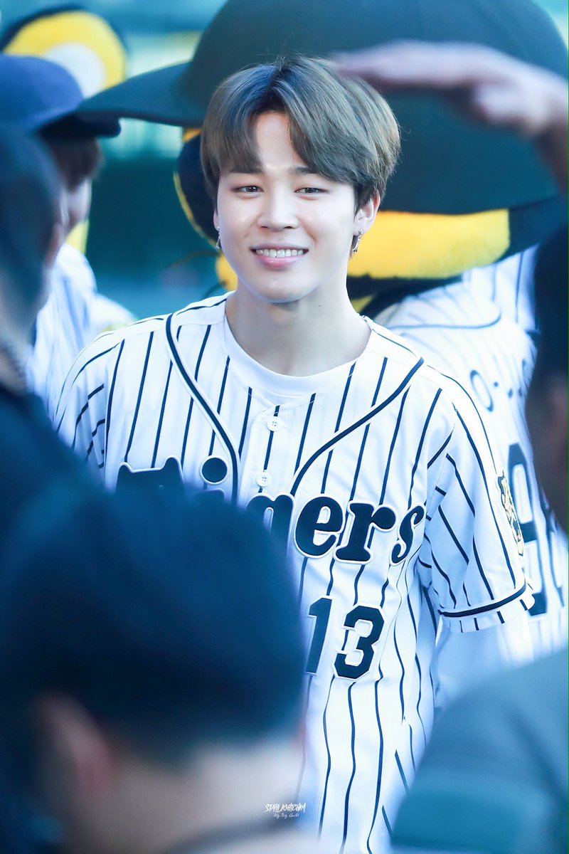 IBigHitEnt's tweet photo. #JK #Jungkook #Jimin #ChimChim #BTS https://t.co/DpZNaOL7Pc