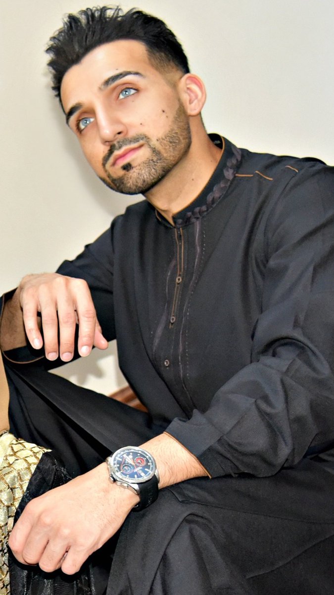 Shamidrees's tweet photo. Surround yourself with positive people and your life becomes a blessing https://t.co/a92XUU4Lb7