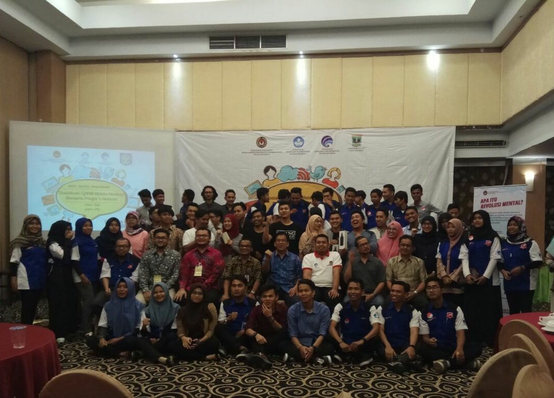 Selamat Hari jadi <a href="/RelawanTIK/">Relawan TIK Indonesia (RTIK)</a> yg ke 6 Salam dari kami <a href="/RTIK_SUMBAR/">Relawan TIK SUMBAR</a> #HUTRTIK6