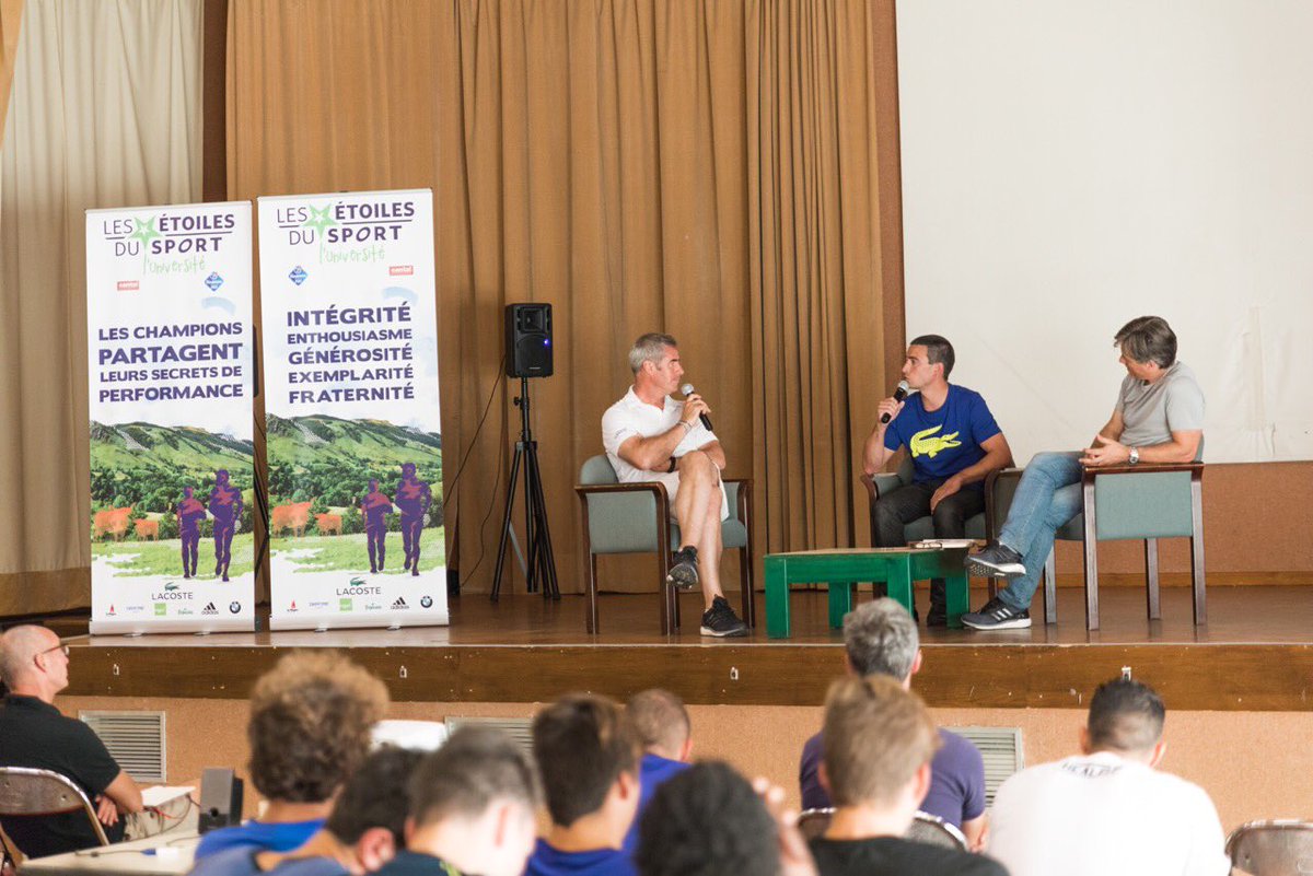 La richesse de l'Université se construit aussi avec la qualité des intervenants. Partage pendant la table ronde "Construire son réseau "