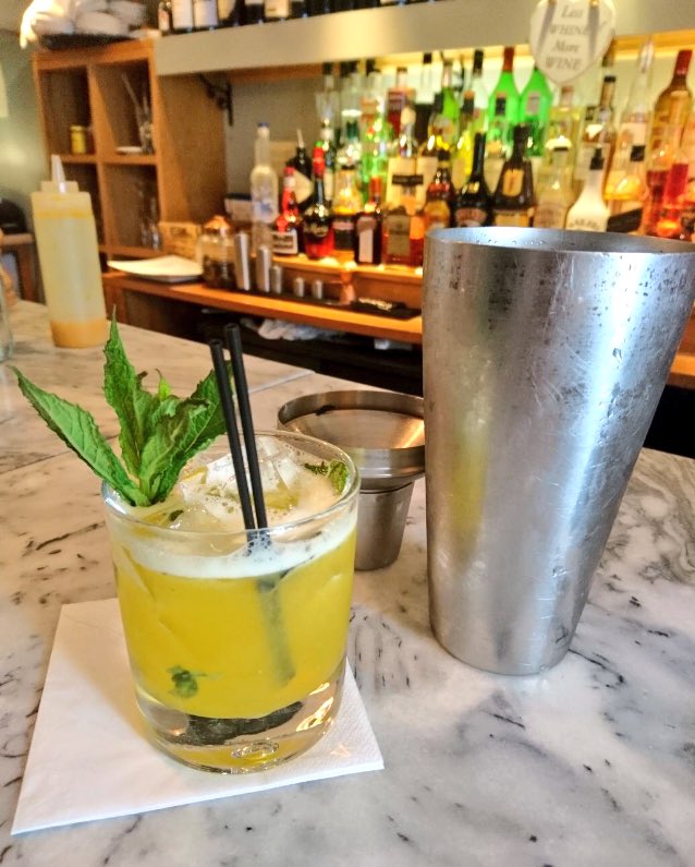 Windsor_Grill's tweet photo. Thirsty work this. A passion of gin cocktail will make it all better. #windsorgrill https://t.co/IY1BItYL8O