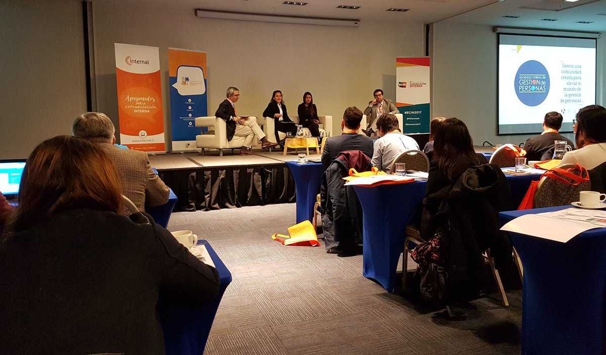 DialogusCI's tweet photo. Panel "Realidades y desafíos" destacó importancia que colaboradores entiendan/compartan propósito claro+transformador #ECIN2017 #DialogusCI https://t.co/vmwdocnLSL