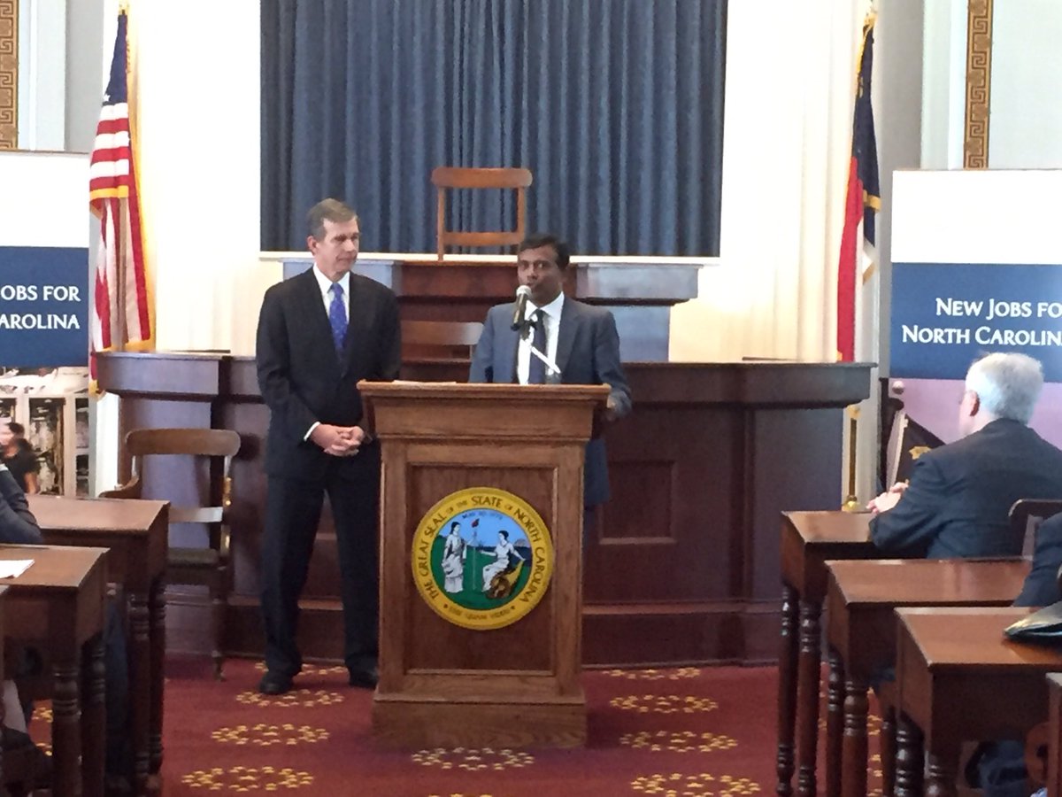 InfosysPolicy's tweet image. .@Infosys President @imravikumars talks about reskilling U.S. workers for #techjobs &amp;amp; innovating for America’s digital future