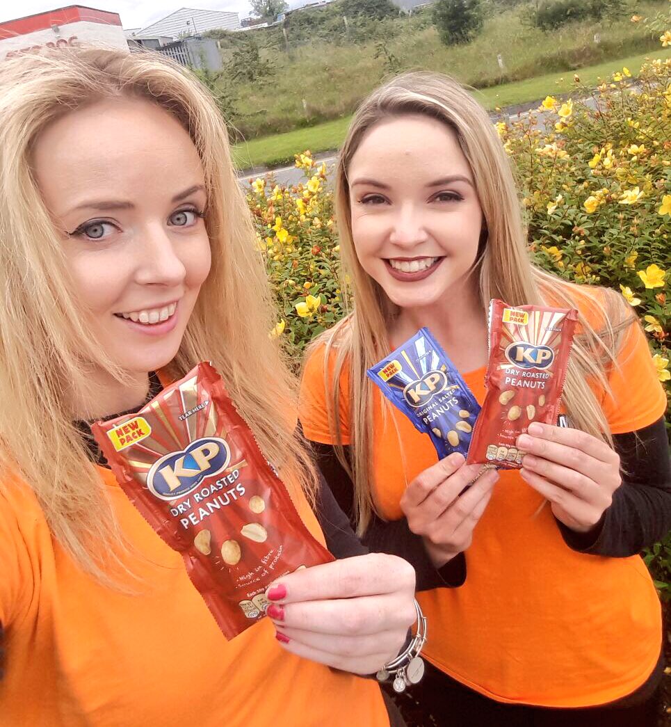 ThisisiRadio's tweet photo. We're in #Athlone with #KPnuts! Tell us your witty one liner, get yourself a bag! 🙌🏼 #KPontheGo #nutsoneliners https://t.co/yoIJo4Y2UR