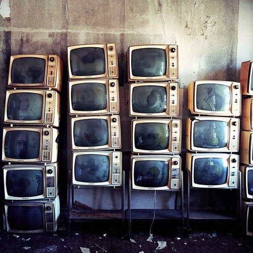 DeltaAVSystems's tweet photo. Video walls have come a long way......amiright @LGUS &amp; @planarsystems ? #tbt #AV #AVTweeps #PSNI_AV #videowalls https://t.co/5dSQqnf4N7