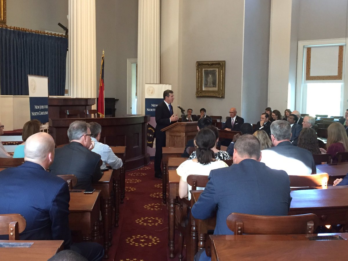 InfosysPolicy's tweet image. &quot;North Carolina’s central role in technology innovation makes our state a perfect fit for Infosys,” - @NC_Governor Roy Cooper