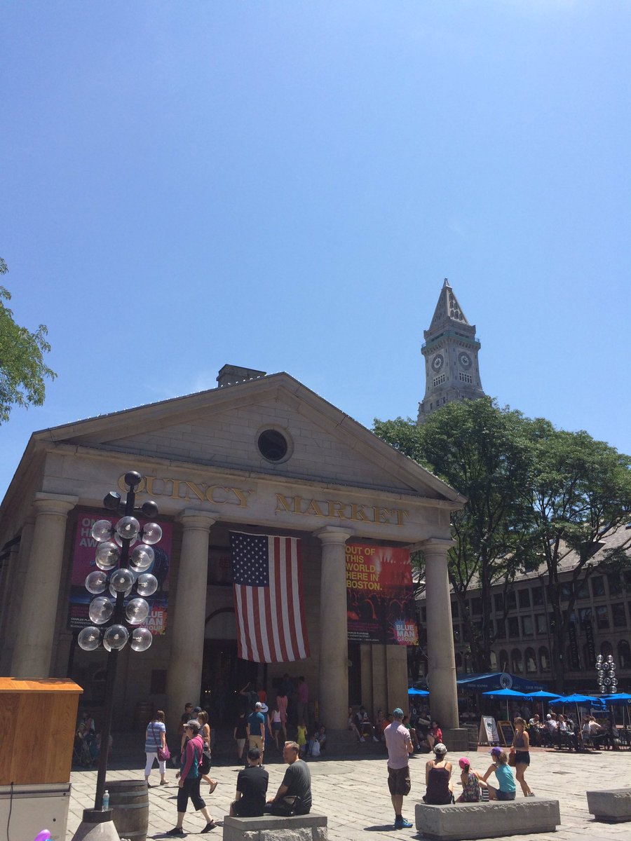 mikepatcro's tweet photo. Faneuil Hall Marketplace #BostonWalkabout https://t.co/jRPFxbNU67