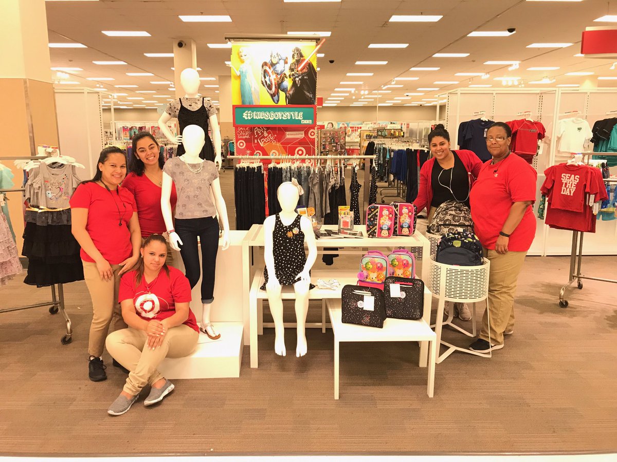 A&A 2.0 just about wrapping up!!! Here are the ladies that brought their vision to life @Target #T2475 #remodel #BronxTerminal #vml