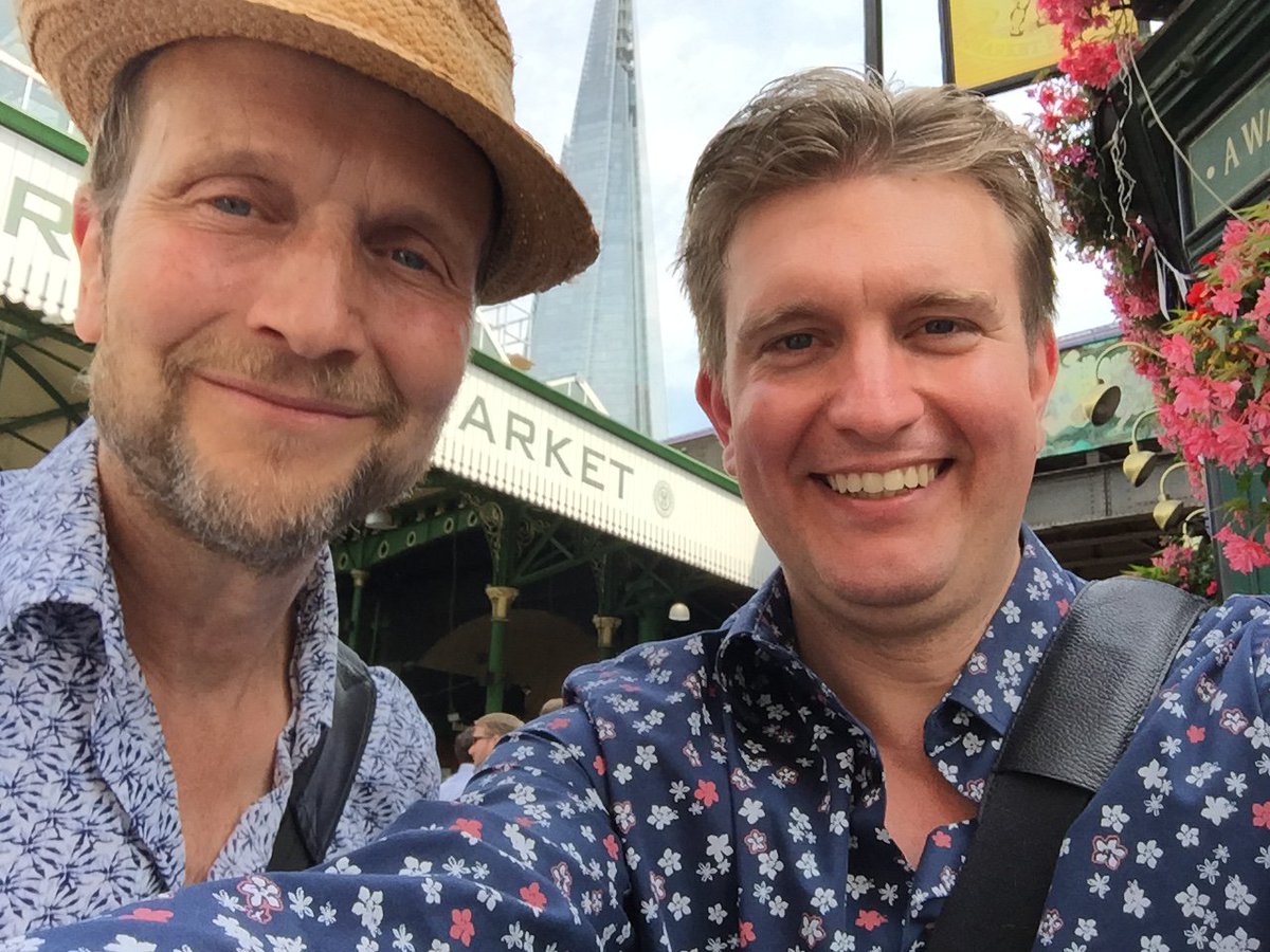 olivercrocker's tweet photo. Wonderful to meet @HumphreysCC today. Interviewed Chris for #TheBillPodcast AWESOME memories of #TheBill #Turnham https://t.co/uUhFbvVqhB https://t.co/uRvo9INb2R