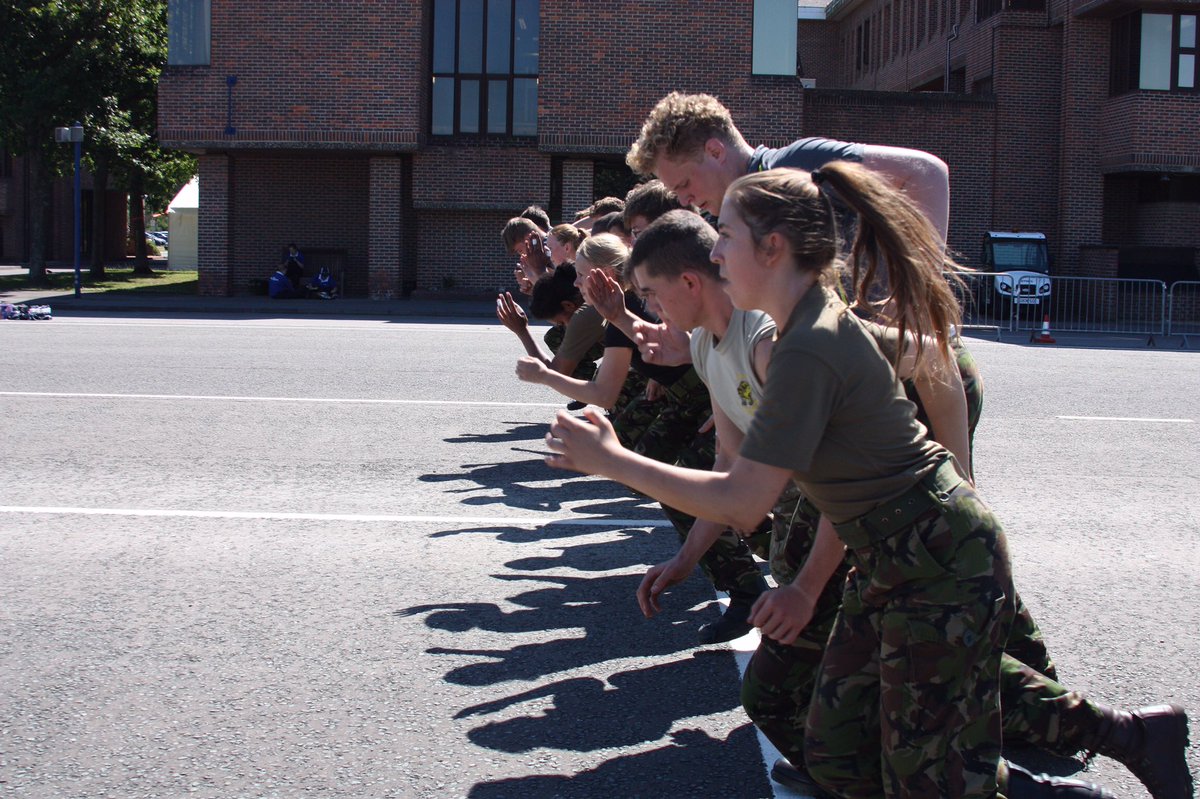 RhsGun's tweet photo. Team RHS - put in a fantastic performance in their heat; absolutely smashed it! https://t.co/A12XgMN7Lo