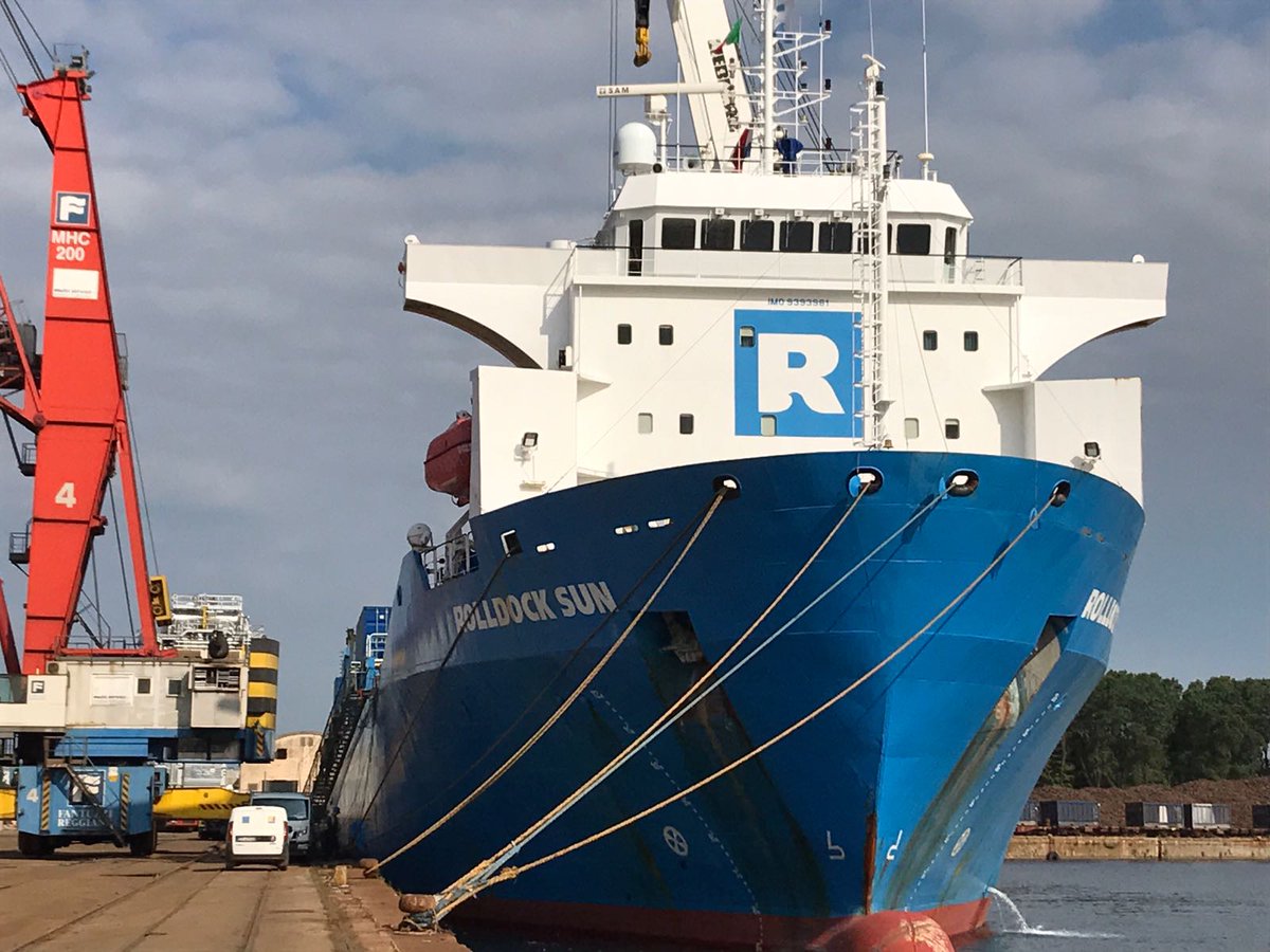 PortOfVenice's tweet photo. #ProjectCargo: 4 mega boilers preparing 2 leave from Venice #Multiservice terminal 2 the Middle East #RolldockSun @Fagioli_spa @HeavyLiftPFI https://t.co/nTyQw2a7Vo