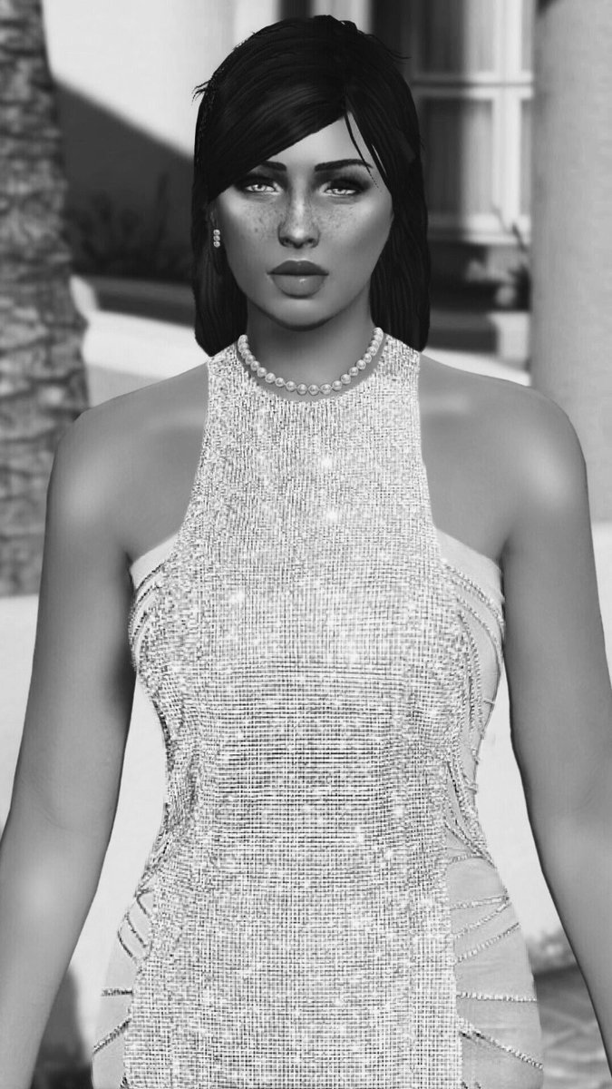 GigiWestSachs's tweet photo. serving you glamour at #DIMESBWB https://t.co/jJKRUwr5Lq