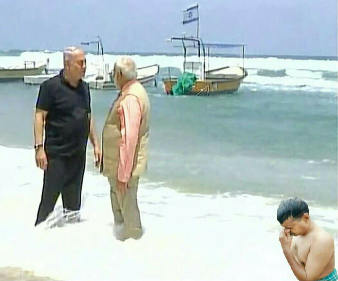 golubeerji's tweet photo. Kejriwal going undercover to look for the degree of Netanyahu #ModiIsraelVisit #Modiinisreal #IndiaIsraelFriendship #IndiaIsraelStartup https://t.co/fBcKMjmhyk