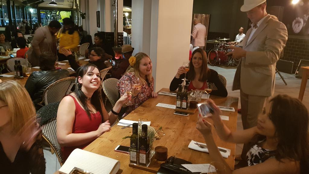 tackleconnect's tweet photo. The vibe! @FleurduCapWines @CWWU_SA @GinjaRestaurant https://t.co/mBYwyDKQVe