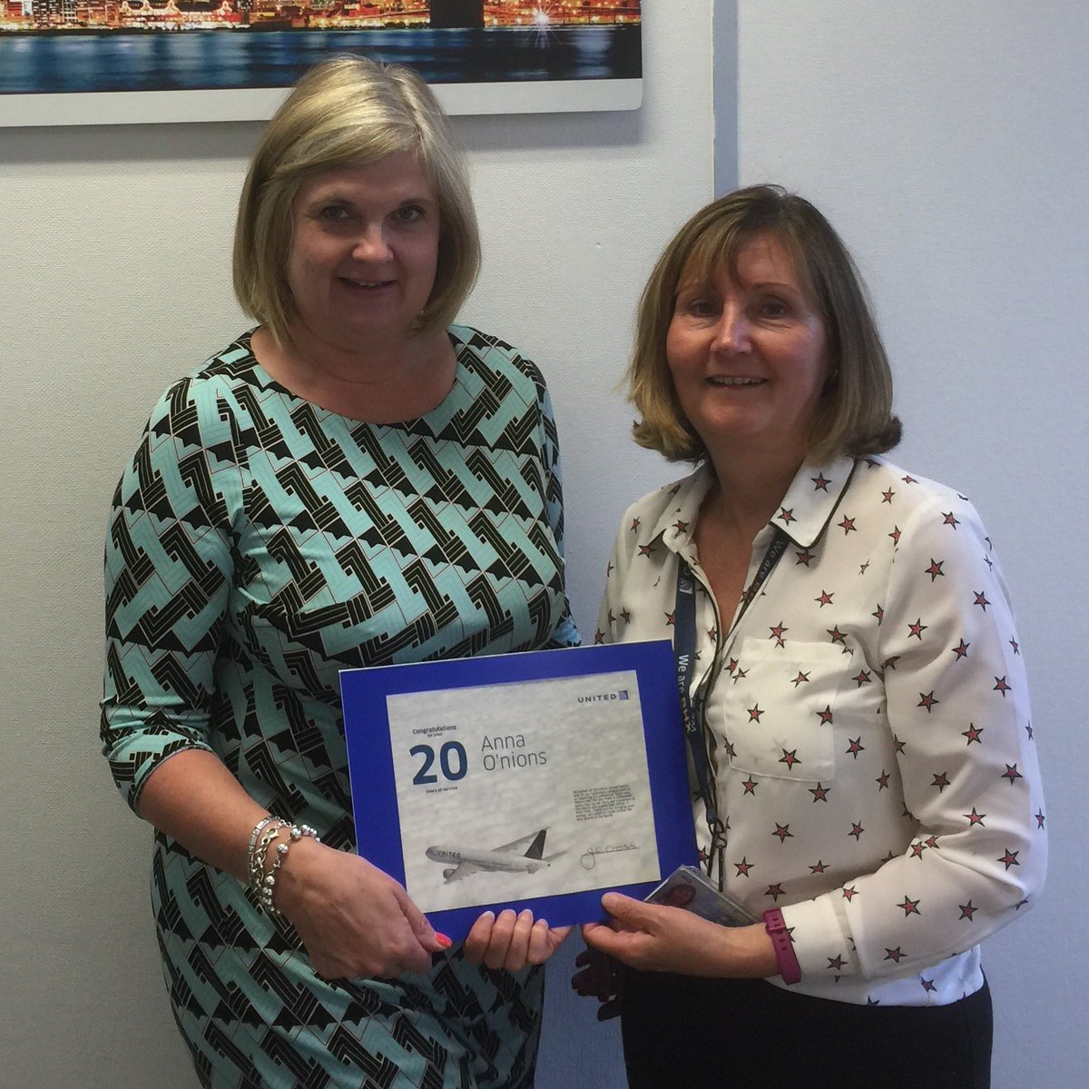cross_jocross's tweet photo. Congratulations Anna on your 20 year milestone anniversary with UA. Thank you for all you do! @weareunited https://t.co/Hw7QKV9C48