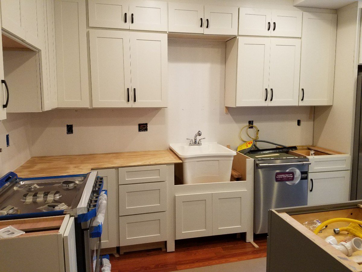 LisaAndLeroy's tweet photo. Dream kitchen in the making! #workflow #progress #lisaandleroy #watchmework #Washington #DC #renovation https://t.co/Obx7sybUgE