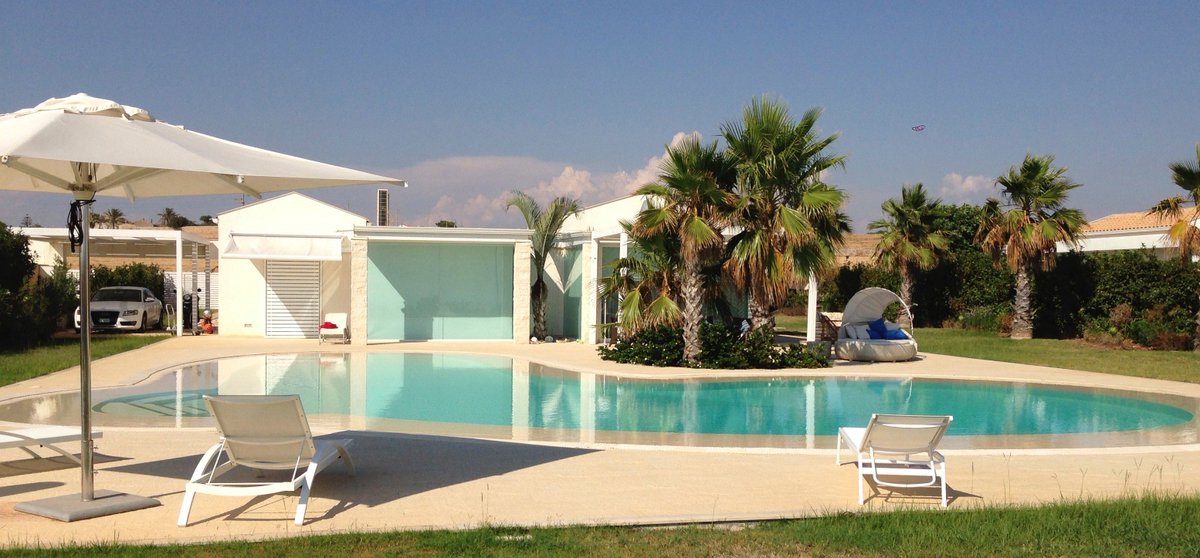 #Private and #Peaceful atmosphere, this #amazing villa located close to the majestic #ragusaibla will steal your heart! #Relax, enjoy