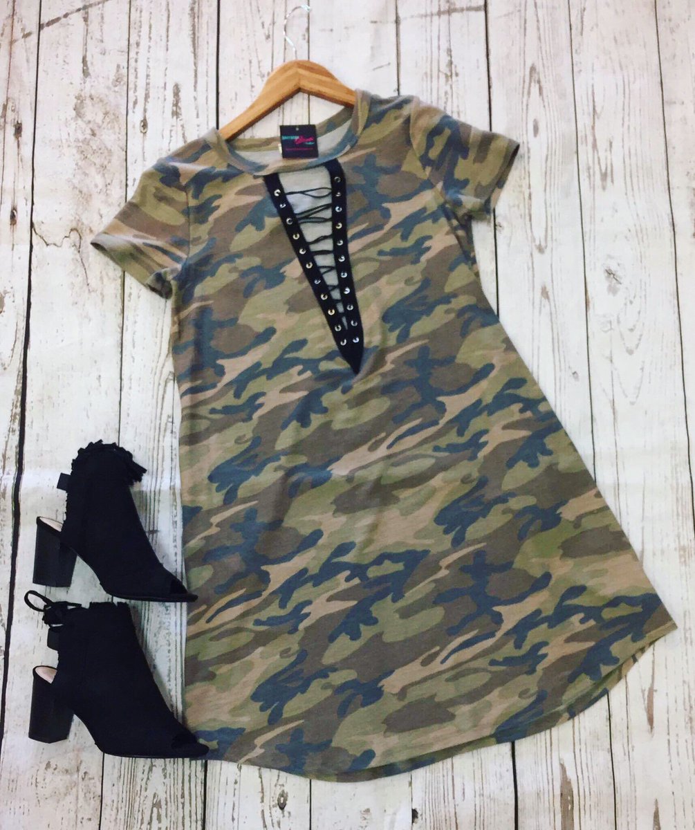southerndivas2's tweet photo. Cute in camo! #southerndivasboutique #divademic #styleblogger https://t.co/Lo6Mb3EvEp
