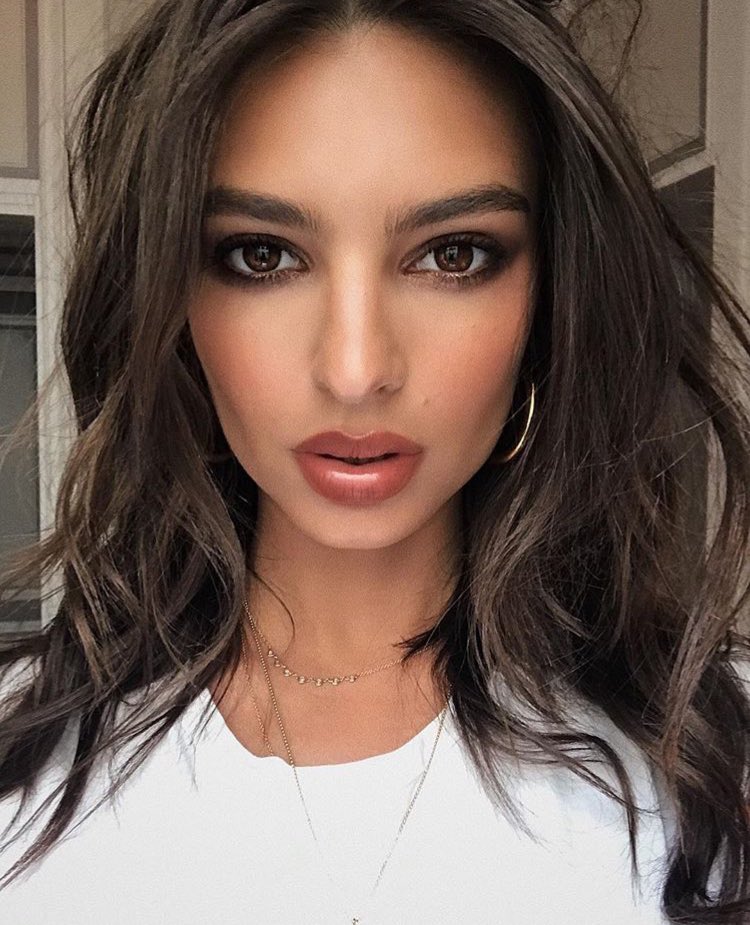 EmilyRataUpdate's tweet image. Hung posted this photo of Emily on Instagram