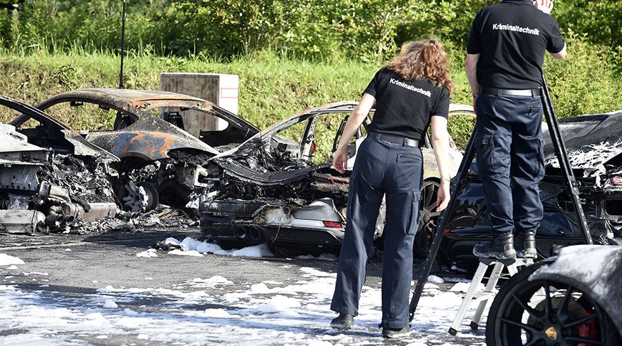 Earlsimxx's tweet photo. Sad scene from Porsche Center in Eidelstedt early this morning, $1.3 million worth of Porsche destroyed - allegedly linked to G20 summit https://t.co/KEx7ou5ebf