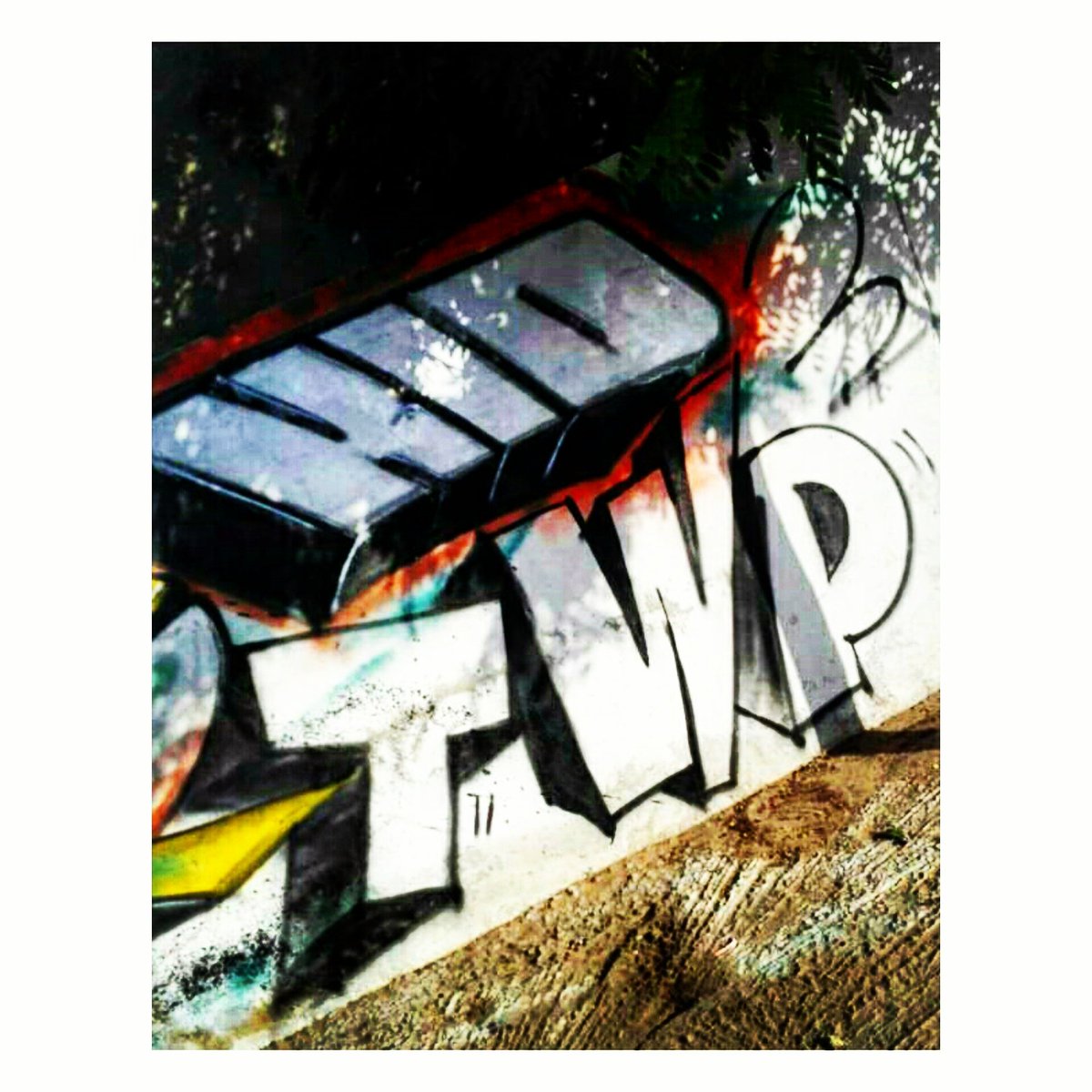 Reflexo_Loprice's tweet photo. Muito acima de obras de hip hop, o #RapMoz precisa da cultura de RAP nos amantes e fazedores de HIP HOP!

#k7s4ever
#TingaWhyProject https://t.co/hhYBWzRM4j