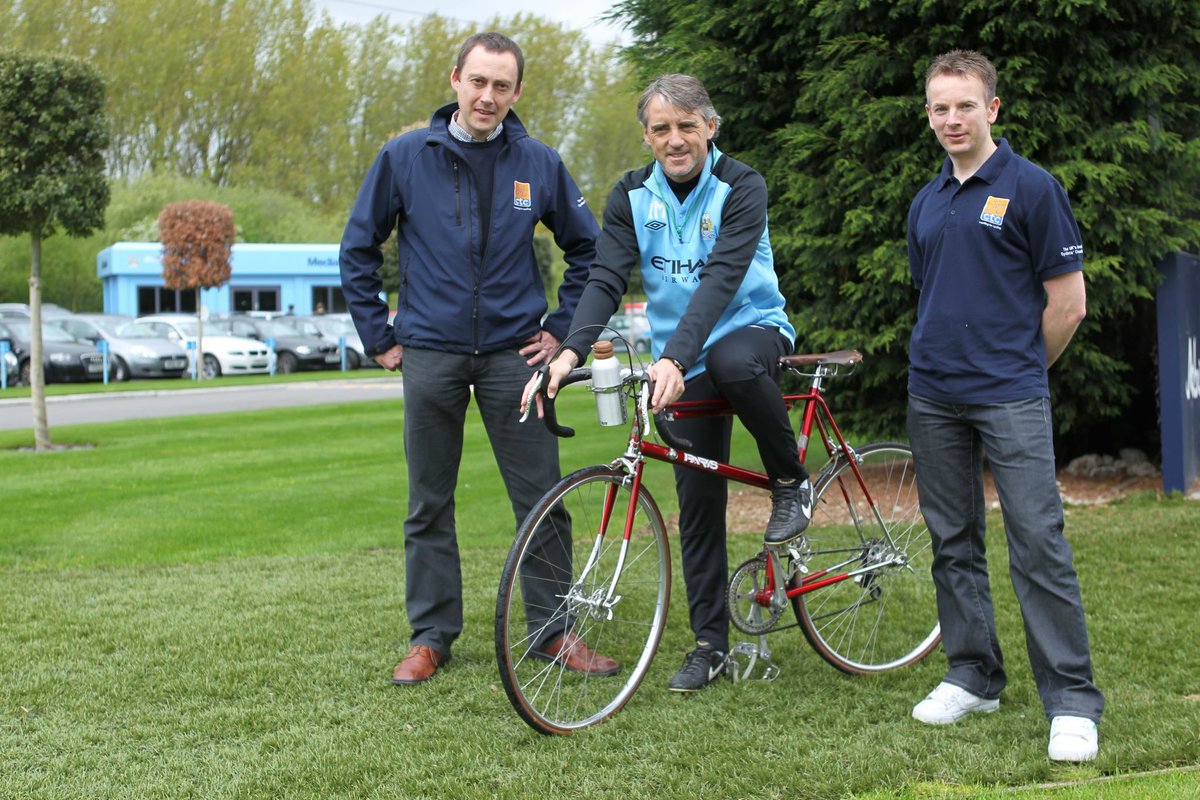 LauraHales1's tweet photo. This week @WeAreCyclingUK say goodbye to this absolute dude @Ian_Cycles . Here he is with fellow legend Ross Adams and some football dude https://t.co/FER93S0qKP